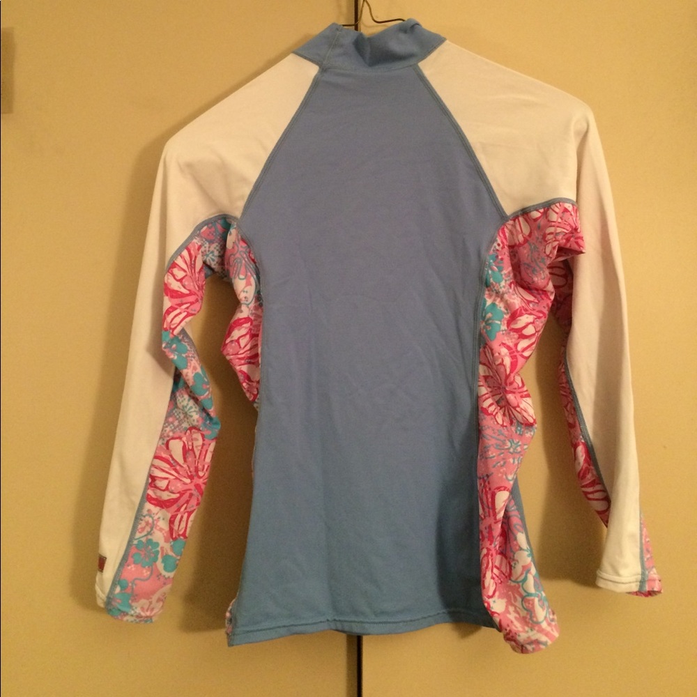 Rashguard - Picture 2 of 3