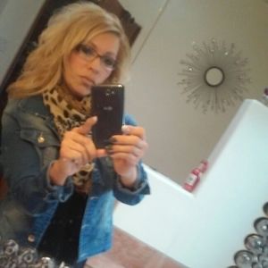 Meet your Posher, Carla