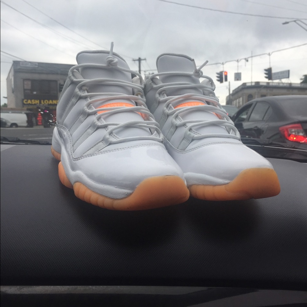 Citrus jordan 11s