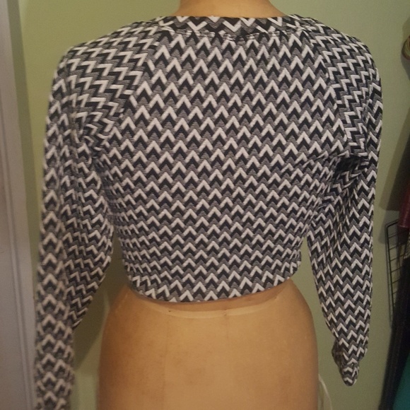 American Apparel Crop Sweater Black White - Picture 2 of 2