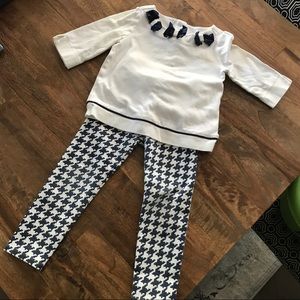 Navy white houndstooth leggings and top with bows