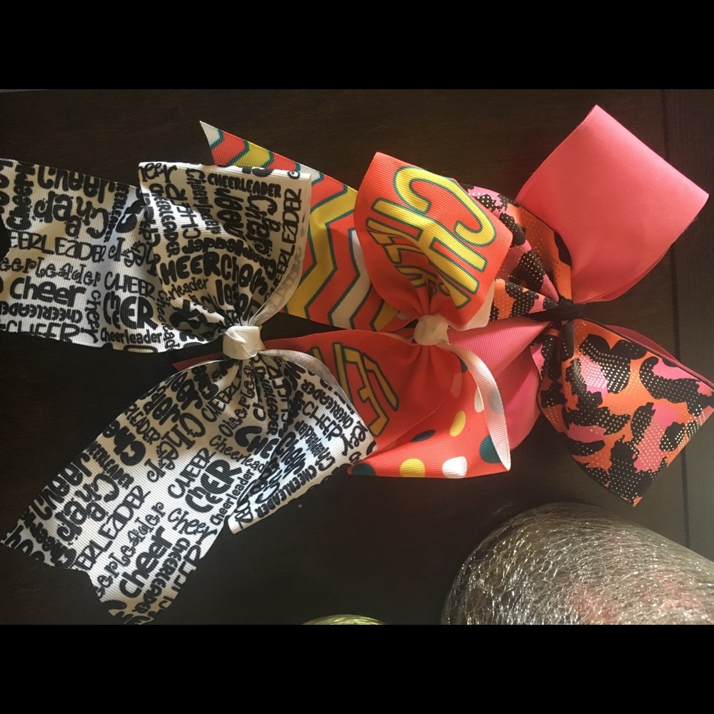 Three cheer bows bundle! Great deal!