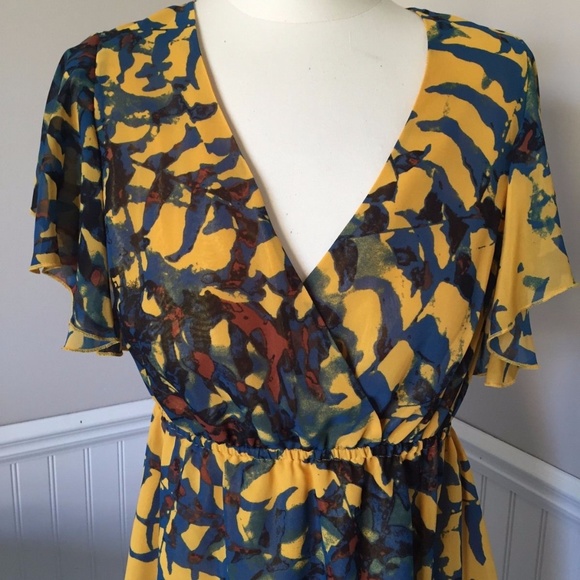 Chiffon Mac+Jac Flutter Sleeve Dress - Medium - Picture 2 of 6