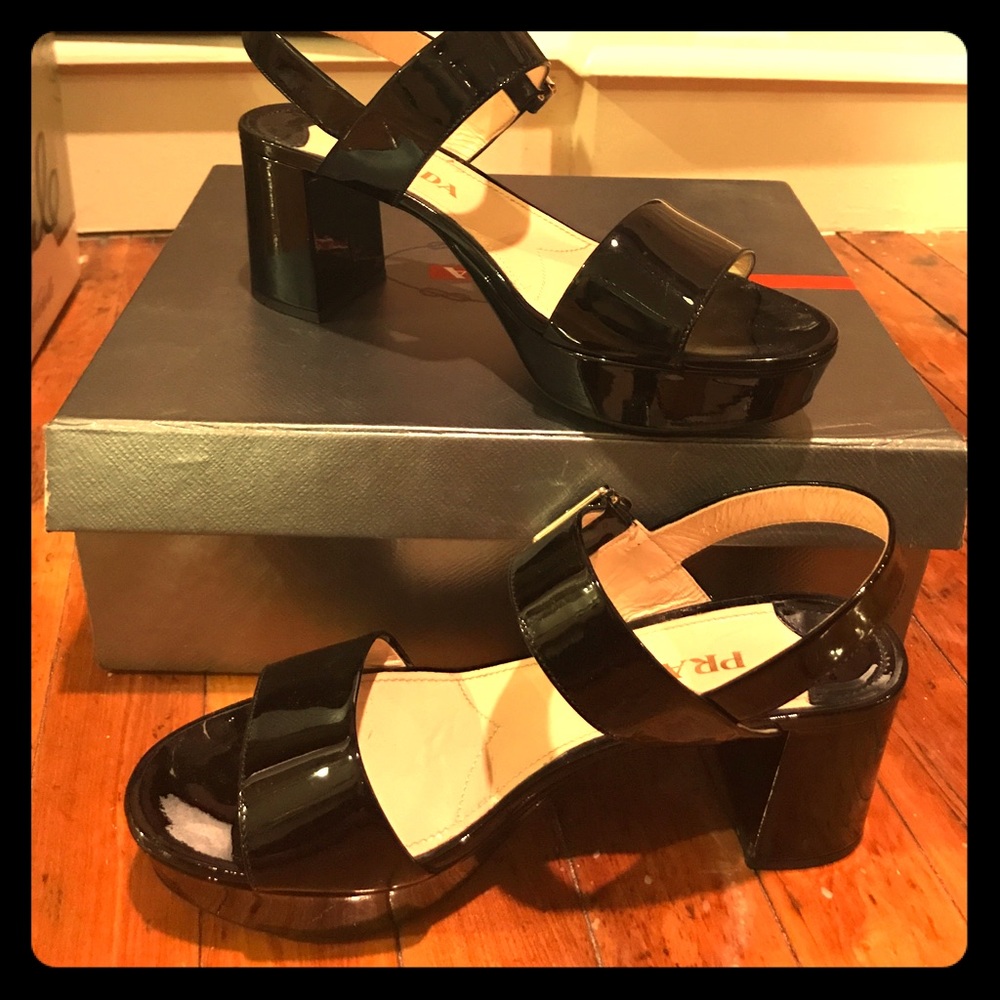 REDUCED!! PRADA Blk Patent & Perfect $180 sz 37.5