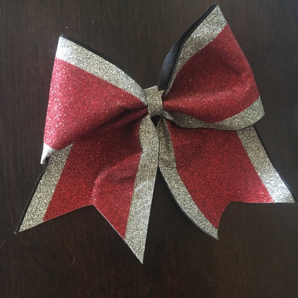 Cheer bow
