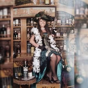 Meet your Posher, Tiffanie