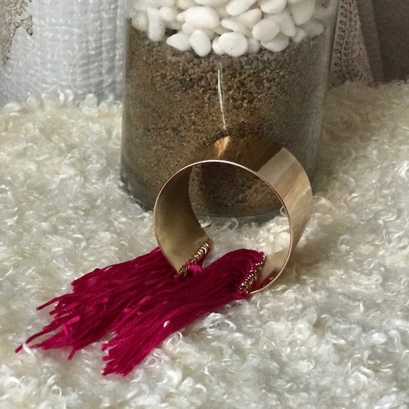 Tassel gold adjustable cuff hot pink BR1 - Picture 2 of 2