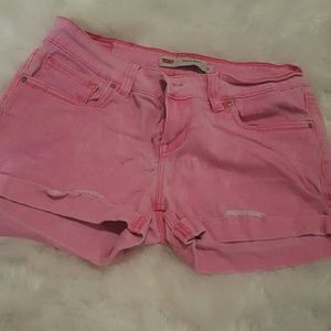 Pink levi short shorts