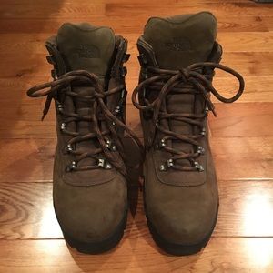 North face hiking boots