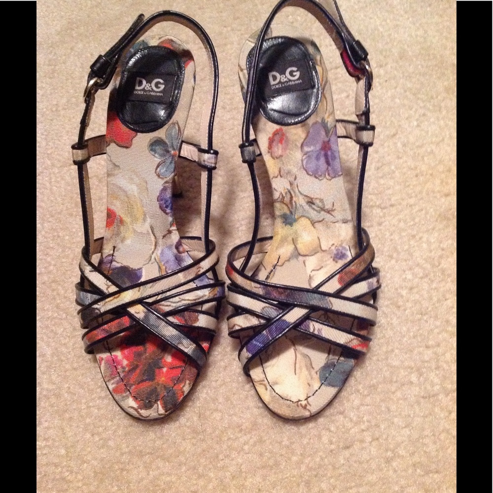 D&G sandals