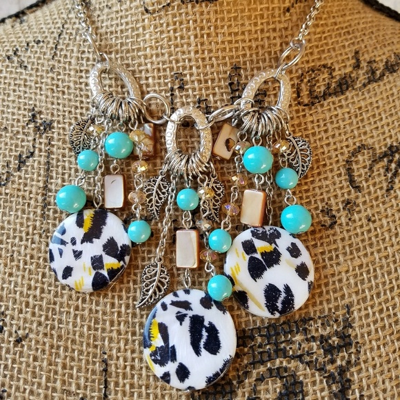 Jewelry - Silver tone necklace with beads & baubles!