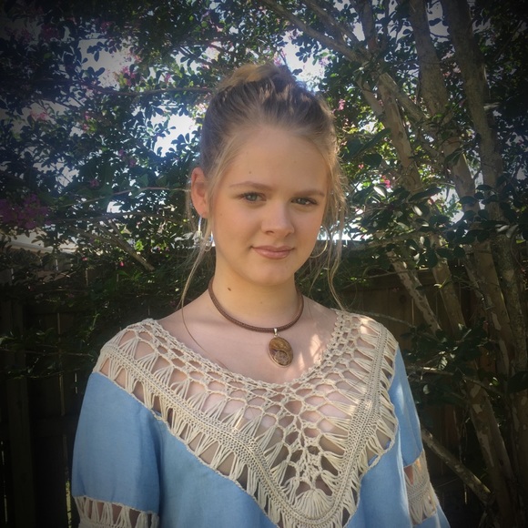 Chambray and crochet denim bohemian tunic - Picture 3 of 7