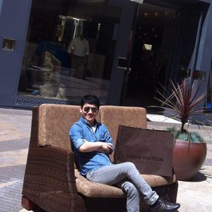 Meet your Posher, Moo young