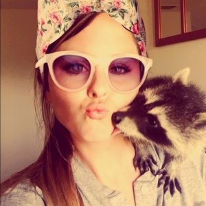 Meet your Posher, Toni