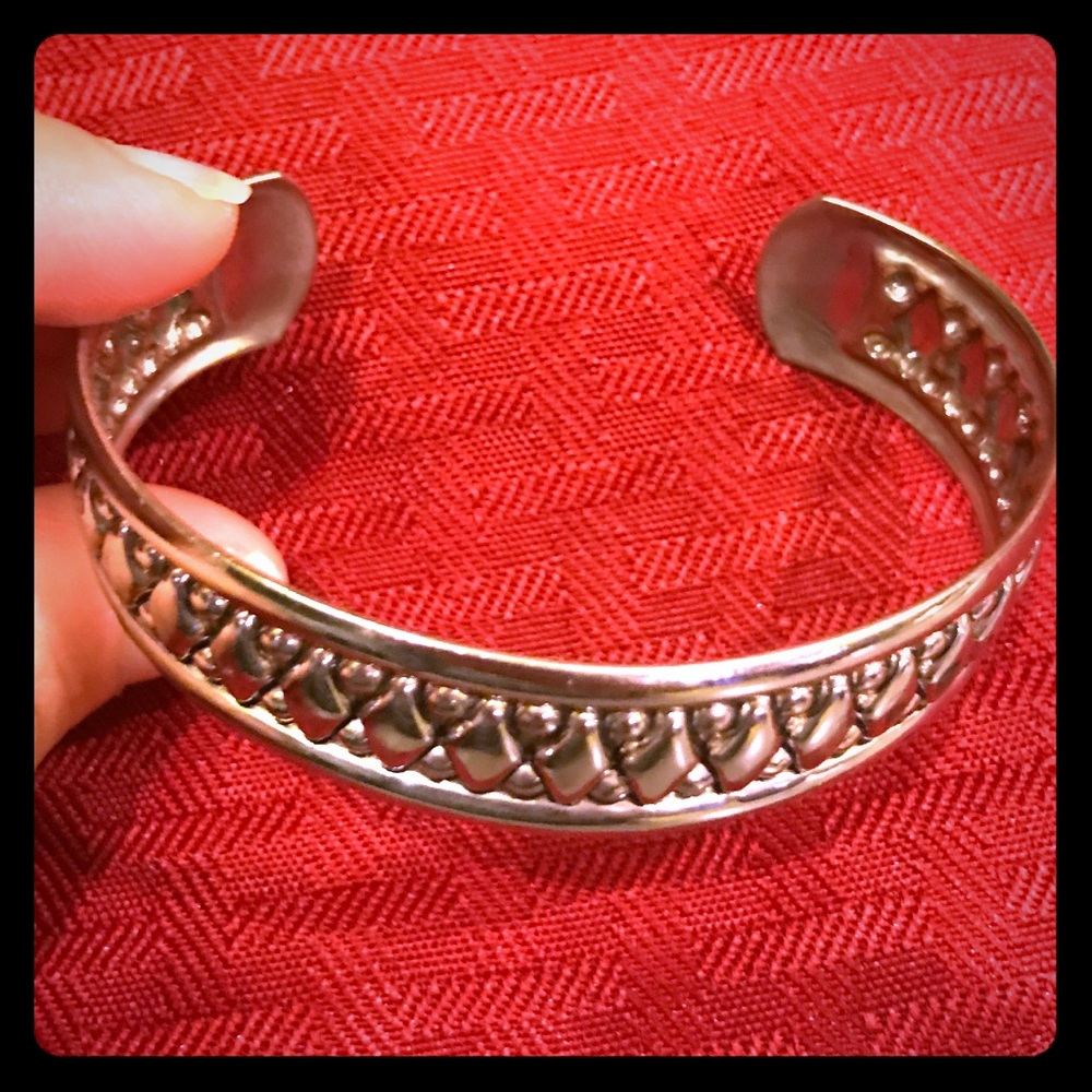 Sterling silver bangle bracelet 📿
