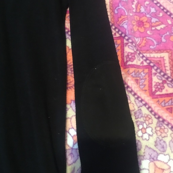 Sale 🌸 ZARA Black Sweater Top - Picture 2 of 3