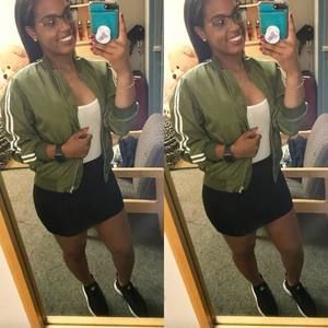 Meet your Posher, Ashley