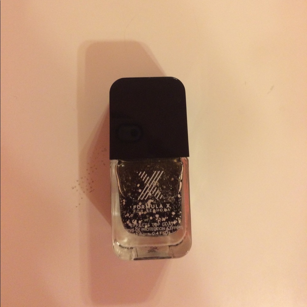 Top coat sparkle nail polish