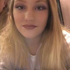 Meet your Posher, Addison