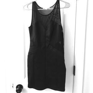 Black bodycon dress