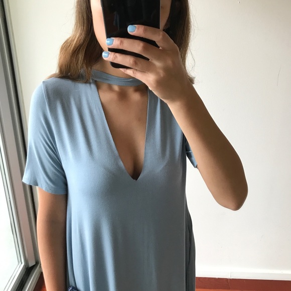 Azure Blue Creamy V-Neck Choker Dress - Picture 3 of 5