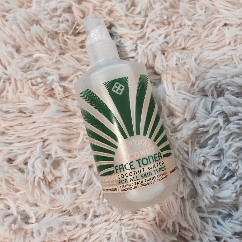 nwt coconut face toner