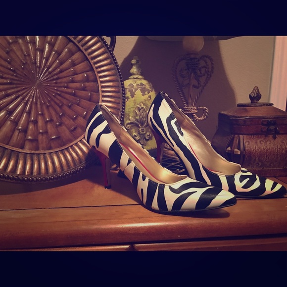 Zebra print shoes - Picture 1 of 4