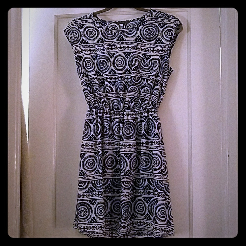 Women's geometric dress