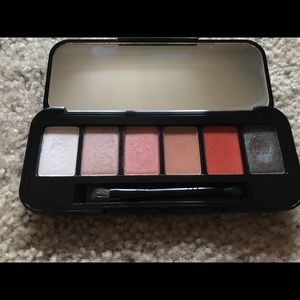 Buxom custom palette