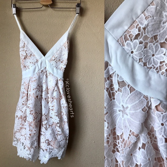 White Lace Flirty Floral Lace Romper - Picture 3 of 3