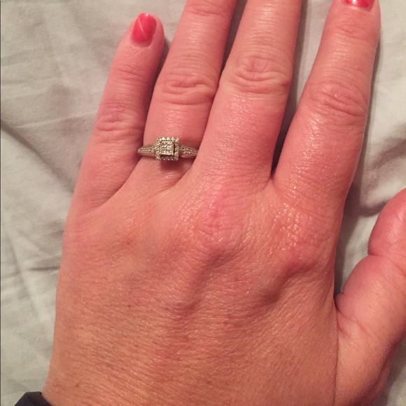 Promise ring - Picture 3 of 5