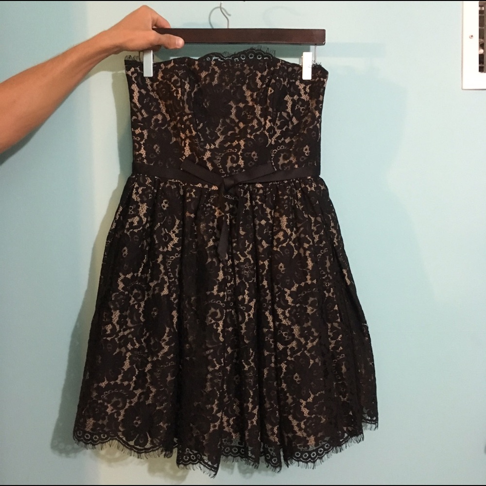 NWT Newman Marcus Strapless Black Lace Dress