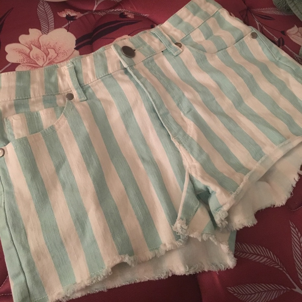 Pin stripe forever 21 shorts