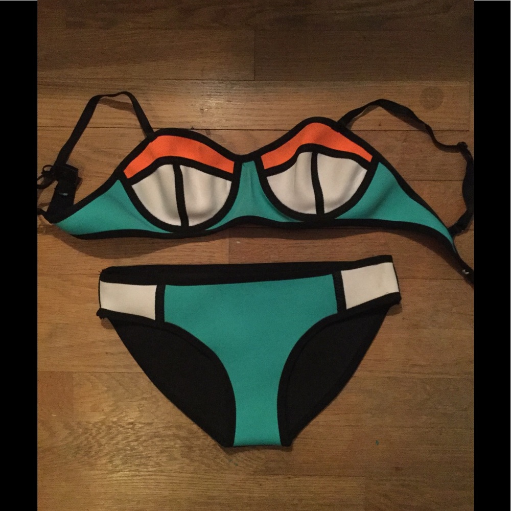 Triangl Bikini