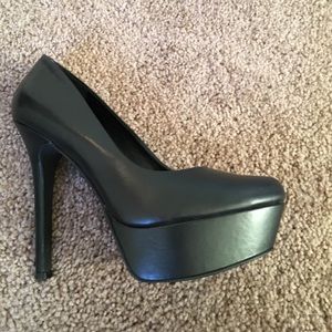 Black Jessica Simpson Heels