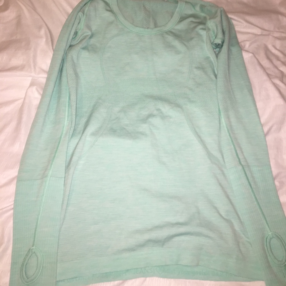 Lululemon long sleeve top