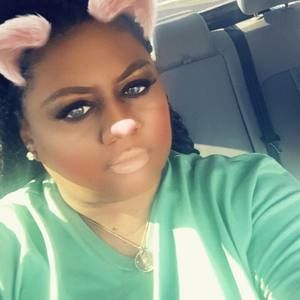 Meet your Posher, Angelika