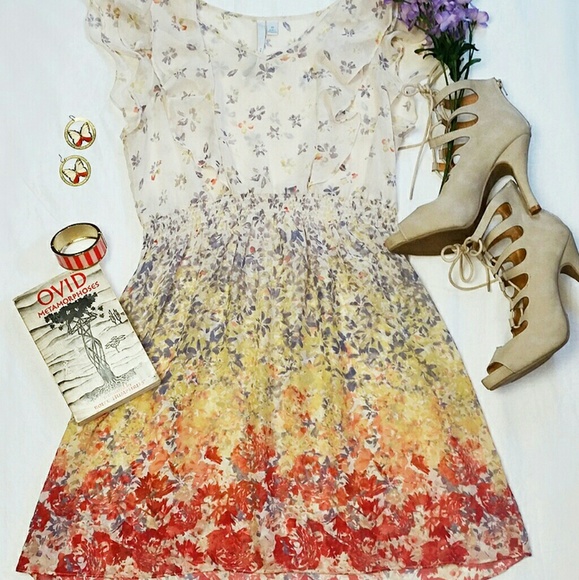 LC Lauren Conrad Dresses & Skirts - LC Lauren Conrad Floral Printed Dress - Size 10