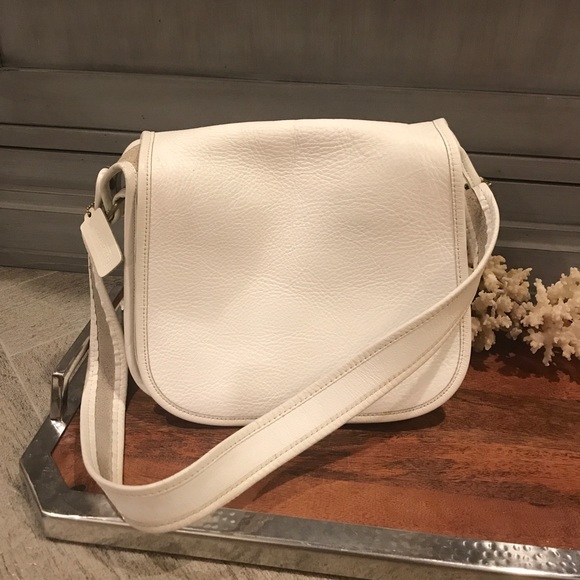 Coach Handbags - Vintage coach saddle bag