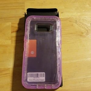 Samsung galaxy s8 plus.  Clear Doble case.