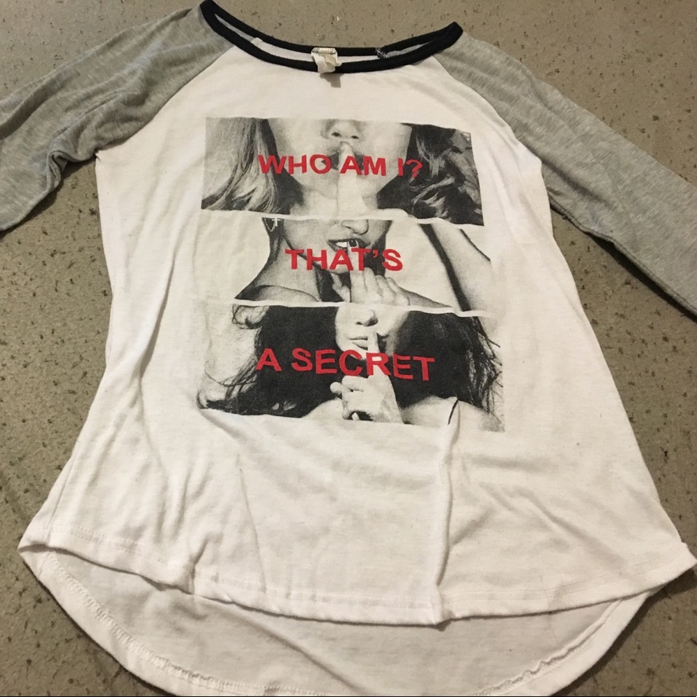 "who am i? that's a secret" long sleeve shirt.
