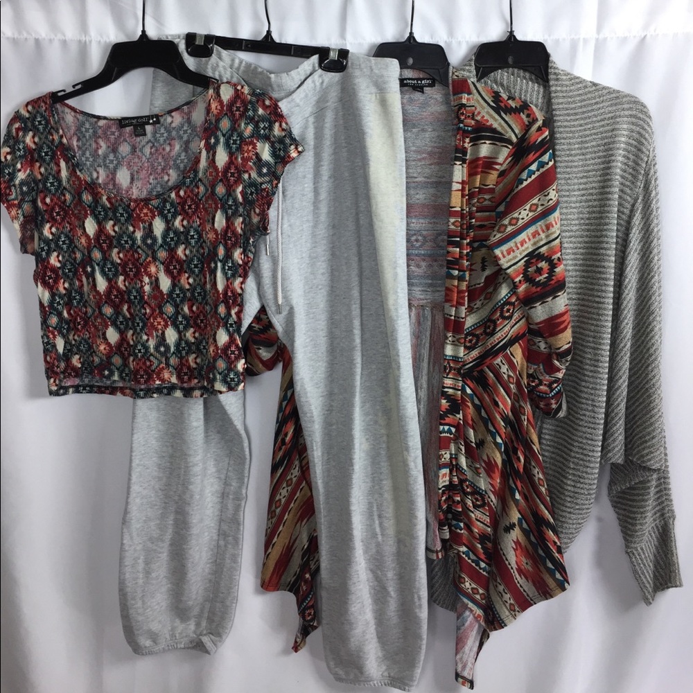 AE, About a Girl, Teen Bell, Tagless  L Bundle