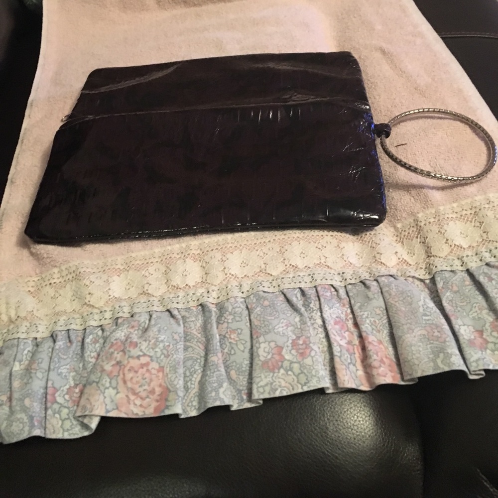 Wristlets - Picture 5 of 8