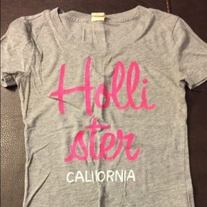 Hollister T-Shirt