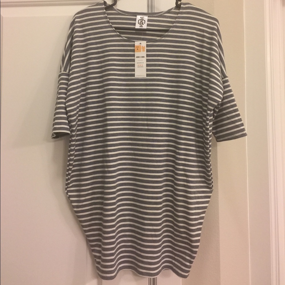 Agnes & Dora Ribbed Dolman Tunic size Small NWT