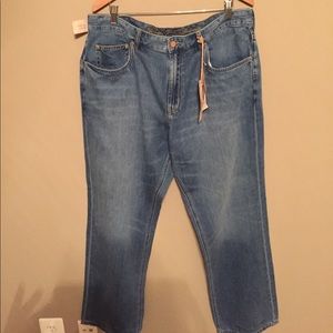 NWT Tommy Bahama medium wash jeans size 40x32