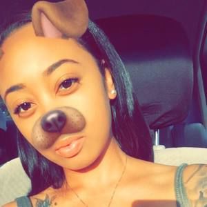 Meet your Posher, Rinita