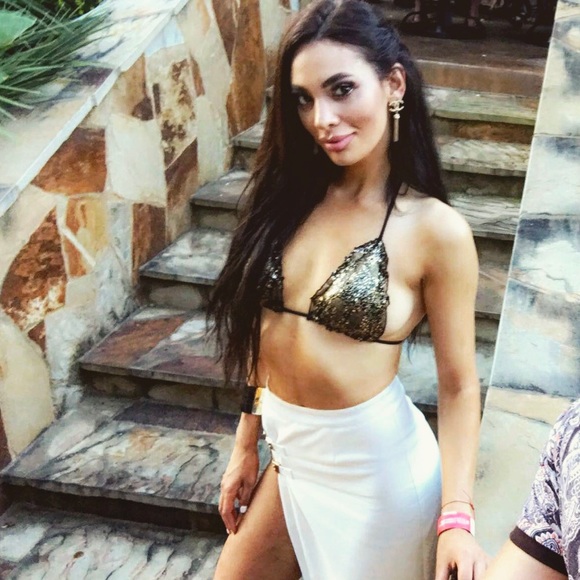 Meet your Posher, Alexandra - Picture 4 of 5