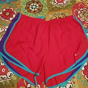 Nike running shorts lg