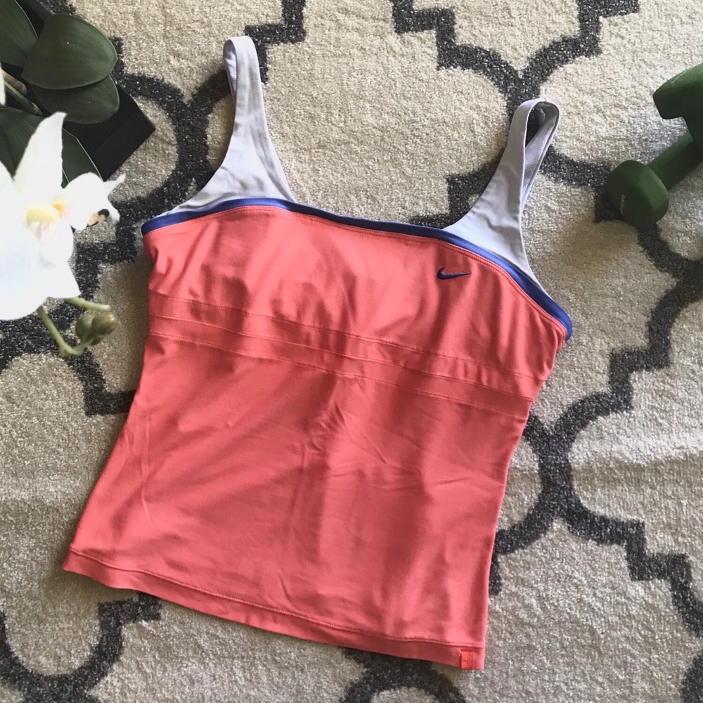 🏃🏽‍♀️ Nike gym tank